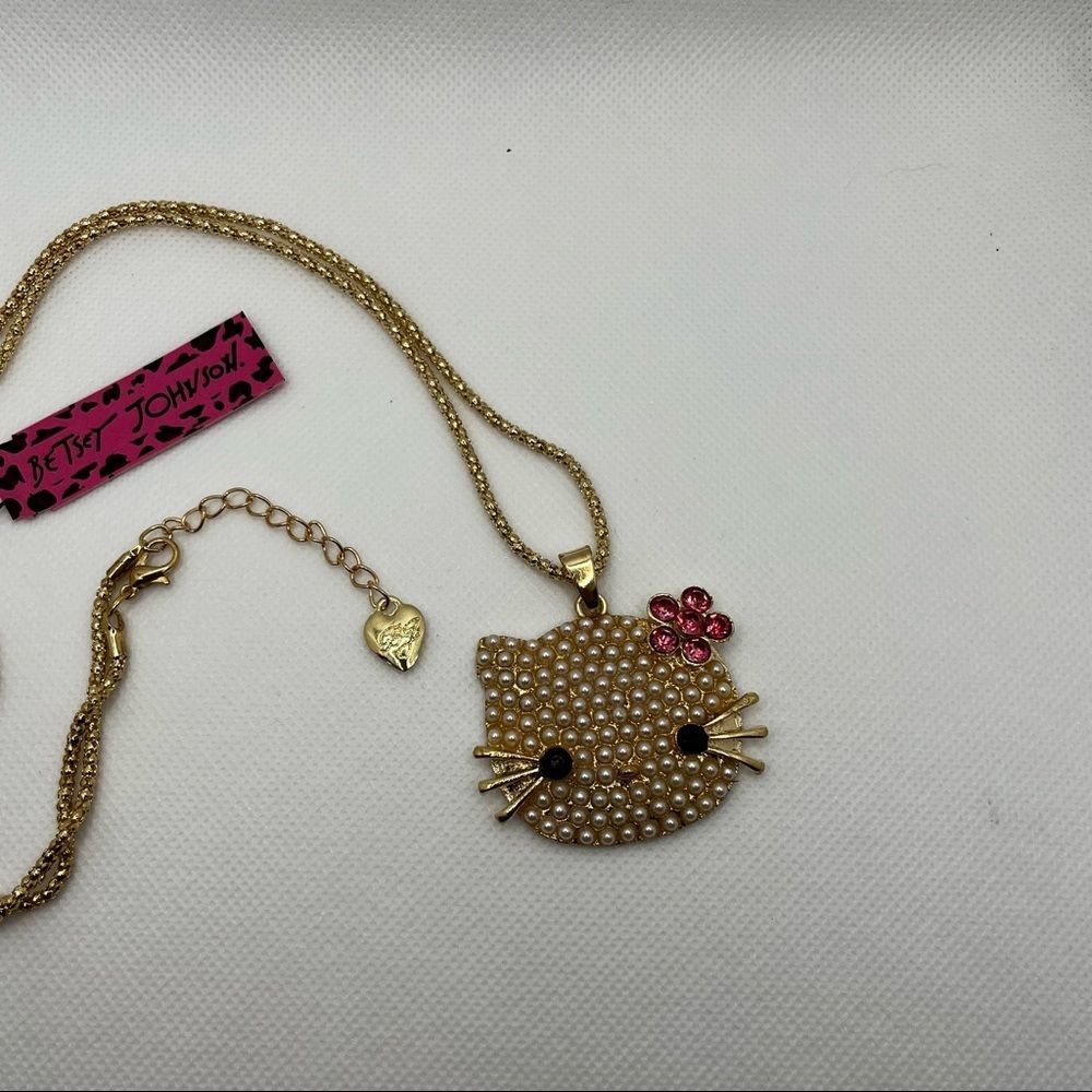💔SOLD💔 NECKLACE! Betsey Johnson Hello Kitty Pearl Pendant BNWT - Picture 6 of 8